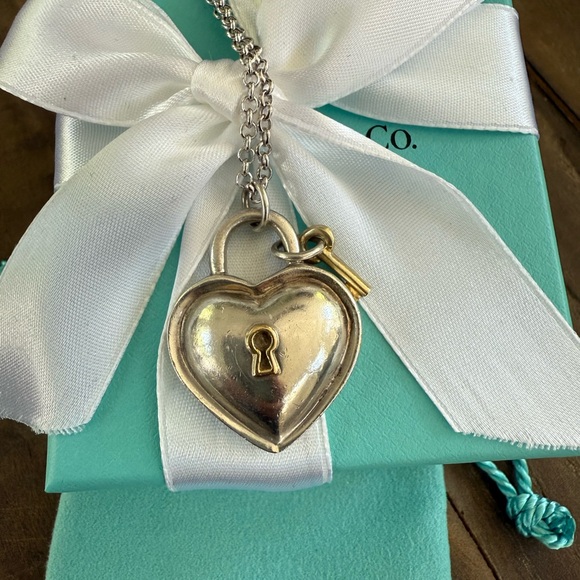 Tiffany sterling & 18kt heart padlock & key pendant necklace - Picture 1 of 7